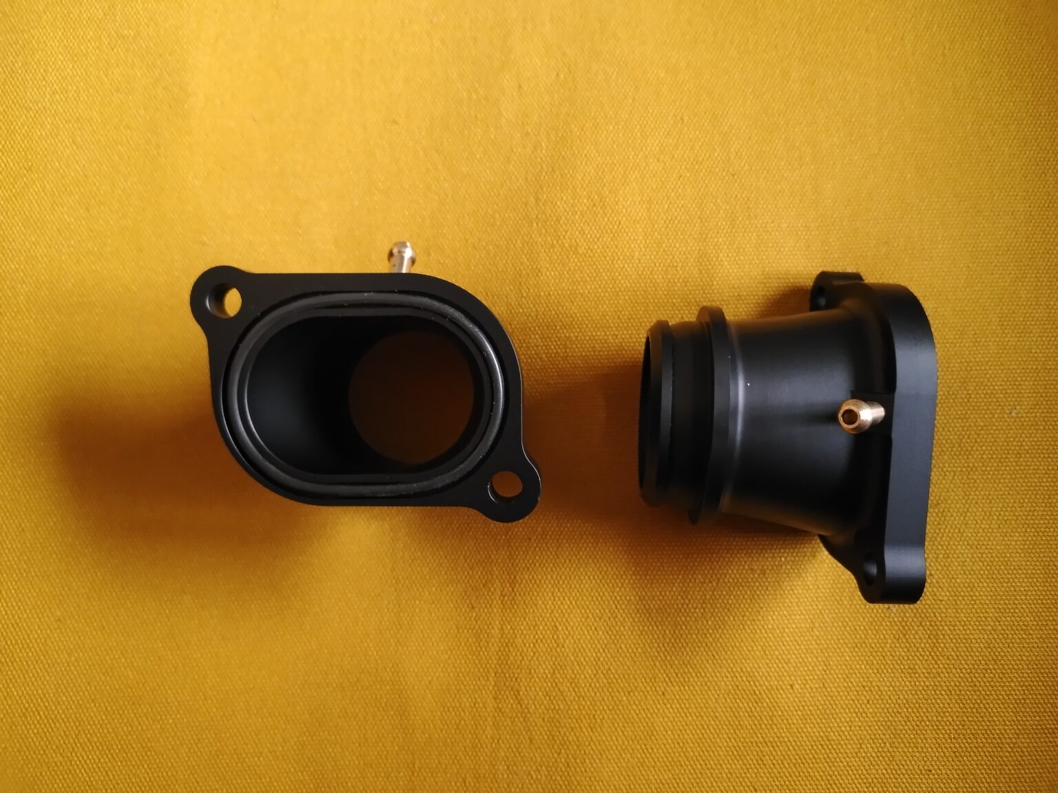 Stage 2 Billet carb inlet manifolds!!!! - Ultimate Twin Performance