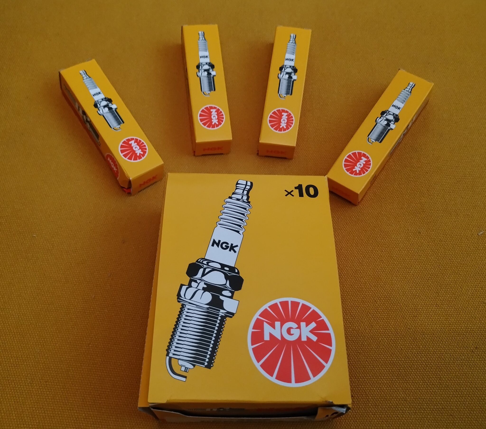 NGK Spark plugs DPR8EA9 Ultimate Twin Performance